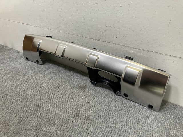 新品!A6(C5)オールロードクワトロ 4B系 純正 リア バンパーガード/アンダーカバー 4Z7 807 835 B 4Z7807835B シルバー アウディ(134981)
