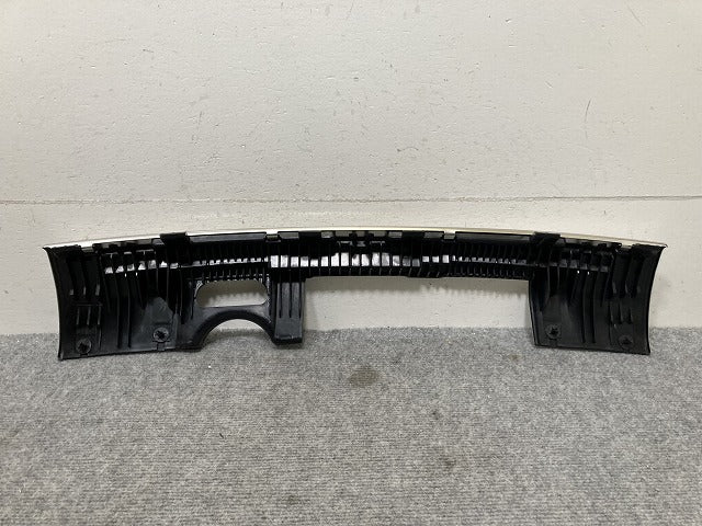 新品!A6(C5)オールロードクワトロ 4B系 純正 リア バンパーガード/アンダーカバー 4Z7 807 835 B 4Z7807835B シルバー アウディ(134981)
