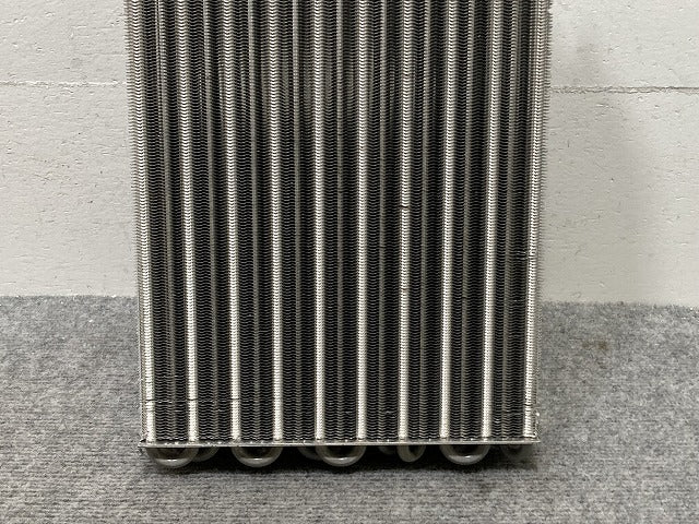 新品!Eクラス W210/1995-2002 社外 エアコン エバポレーター 2108300458 メルセデスベンツ(134984)