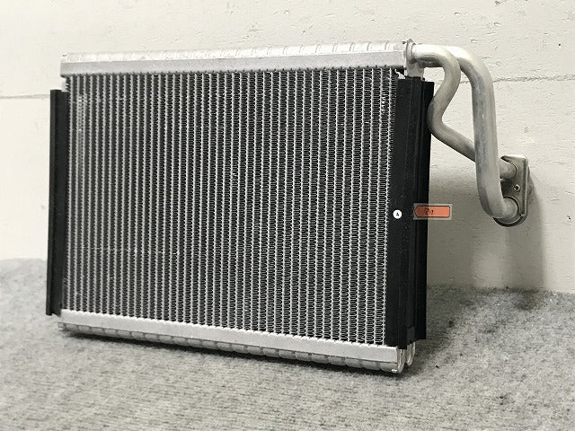 新品!Cクラス W204/2007-2014 社外 エアコン エバポレーター COOLXPERT製 2048300058 メルセデスベンツ(134987)