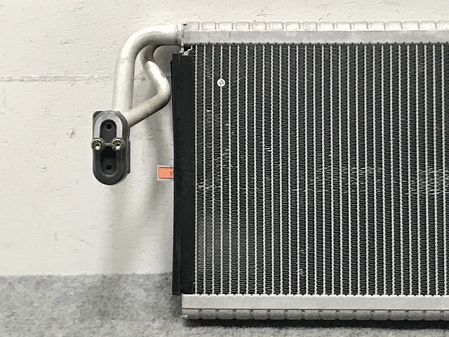新品!Cクラス W204/2007-2014 社外 エアコン エバポレーター COOLXPERT製 2048300058 メルセデスベンツ(134987)