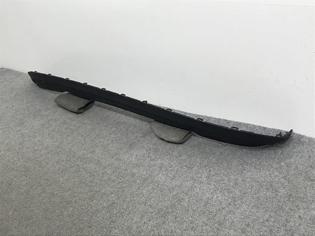 新品!Cクラス W205 純正 リア バンパーガーニッシュ/ディフューザー/アンダー A 205 885 11 38 2058856938 素地 メルセデスベンツ(135041)