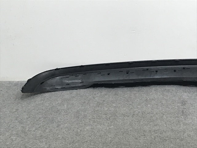 新品!Cクラス W205 純正 リア バンパーガーニッシュ/ディフューザー/アンダー A 205 885 11 38 2058856938 素地 メルセデスベンツ(135041)