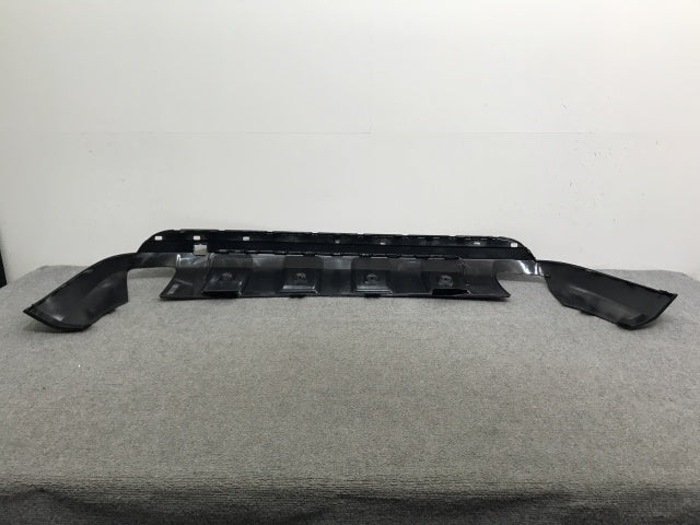 新品!Mクラス/ML W164 純正 リア バンパーアンダーカバー/ディフューザー A 164 885 0525 1648850525 素地 メルセデスベンツ(135048)
