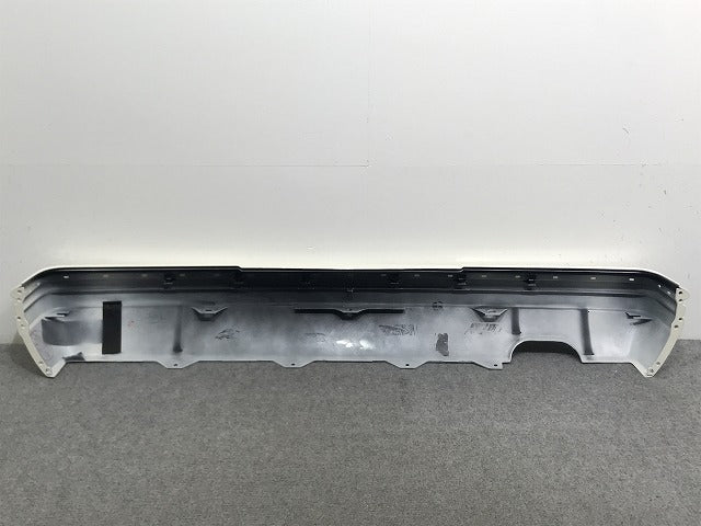新品!セドリック/グロリア Y31系 純正 リア バンパー 85022 10V00 H5022-VS0MA ホワイト ソリッド 日産(135073)