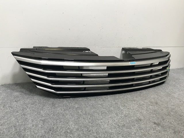 セレナ/ライダー C27/GC27/GNC27 Rider 純正 フロント グリル/ラジエーターグリル 62310 1A29A/B/C/D 62310-1A29A シルバー 日産(135092)
