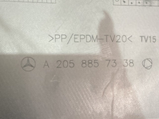 新品!Cクラス W205/AMG 純正 リア バンパーガーニッシュ/ディフューザー A 205 885 73 38 20588573389999 未塗装 メルセデスベンツ(135102)