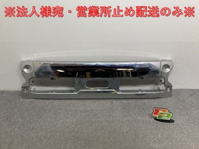 UDトラックス/クオン 初代(2004年-2017年) 純正 フロント バンパー センター部分 メッキ 日産UD(135124)