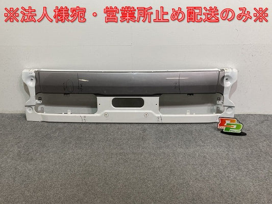 UDトラックス/クオン 初代(2004年-2017年) 純正 フロント バンパー センター部分 ホワイト ソリッド 日産UD(135127)