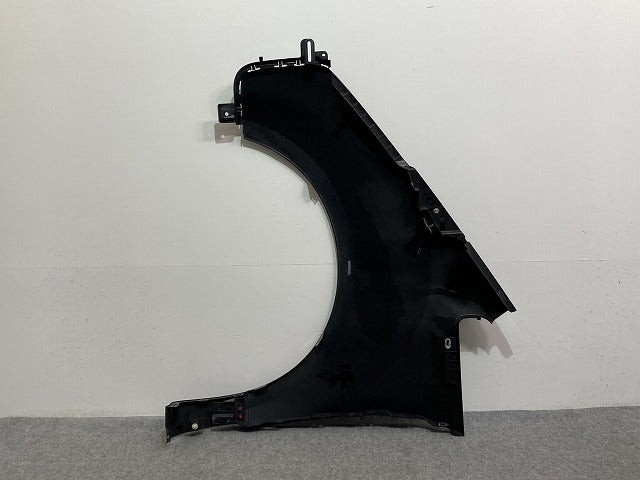 デリカD:5/D5 CV1W/CV2W/CV4W/CV5W 純正 前期/中期 右 フロント フェンダー 5220B364 ブラック メタリック 三菱(135160)