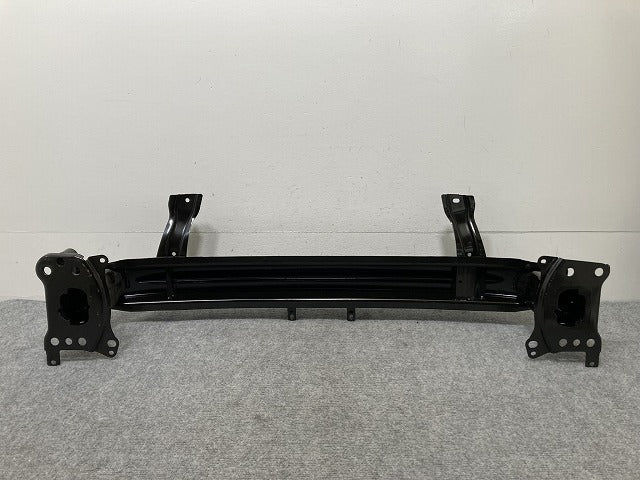 新品!パサート 3C/2008-2011 純正 フロント バンパーホースメント 3C0 807 109 D 3C0807109D フォルクスワーゲン(135162)