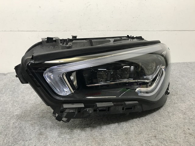 CLAクラス C118/X118 純正 前期 左 ヘッドライト/ランプ LED HELLA A 118 906 33 00/1189063300 メルセデスベンツ(135165)