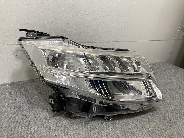 ルーミー/トール/カスタム M900A/M910A/M900S/M910S 純正 前期 右 ヘッドライト LED レベライザー STANLEY W3918 81130-B1220(135166)