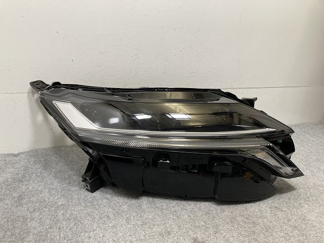 オーラ/AURA FE13/FSNE13 純正 右 ヘッドライト/ランプ LED レベライザー 刻印C ICHIKOH 1994/26010 6XL2A 日産(135210)