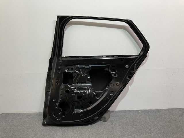 新品!ティーポ タイプ365 純正 右 リア ドア 52161631 未塗装 フィアット(135268)