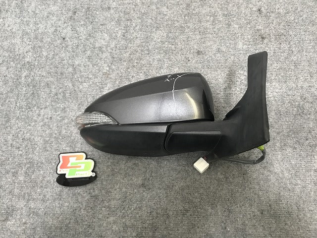 アクア/AQUA NHP10 純正 右 ドアミラー 7線 ウインカー付 TOKAI RIKA 027520/52-231 グレーメタリック 1G3 トヨタ(135269)