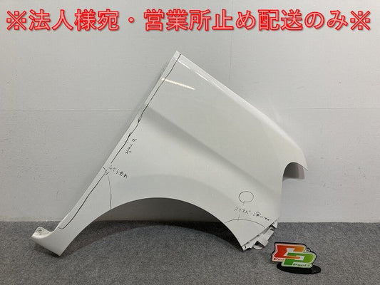 タント/シフォン LA600S/LA610S/LA600F/LA610F 純正 右 フロント フェンダー 53811-B2661 ホワイト W09 ダイハツ(135271)