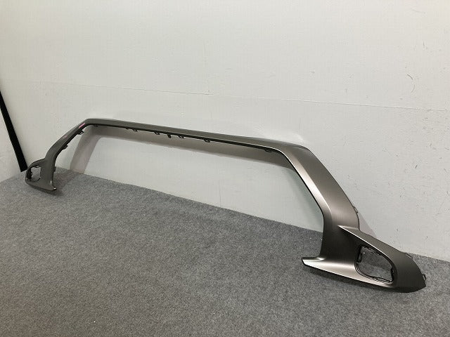 新品!カローラ クロス/HV ZSG10/ZVG11/ZVG15 純正 フロント バンパー ガーニッシュ/グリルモール 53121-16070 53121-16070 トヨタ(135325)