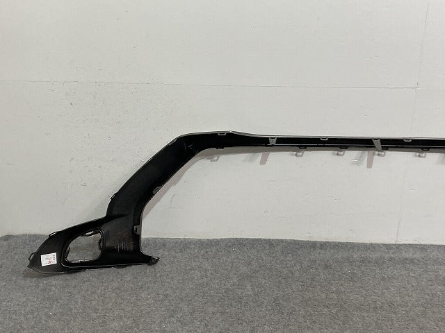 新品!カローラ クロス/HV ZSG10/ZVG11/ZVG15 純正 フロント バンパー ガーニッシュ/グリルモール 53121-16070 53121-16070 トヨタ(135325)