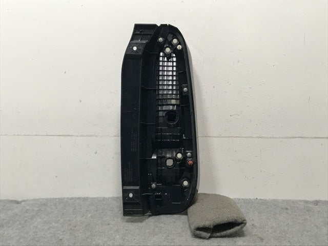 ルークス ハイウェイスター B44A/B45A/B47A/B48A/ekクロススペース B34A/B35A/B37A/B38A 純正 左 テールランプ LED 1146-406(135349)