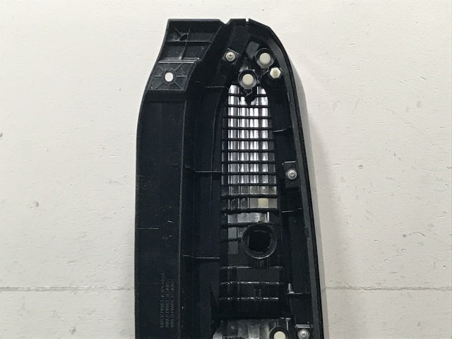 ルークス ハイウェイスター B44A/B45A/B47A/B48A/ekクロススペース B34A/B35A/B37A/B38A 純正 左 テールランプ LED 1146-406(135349)