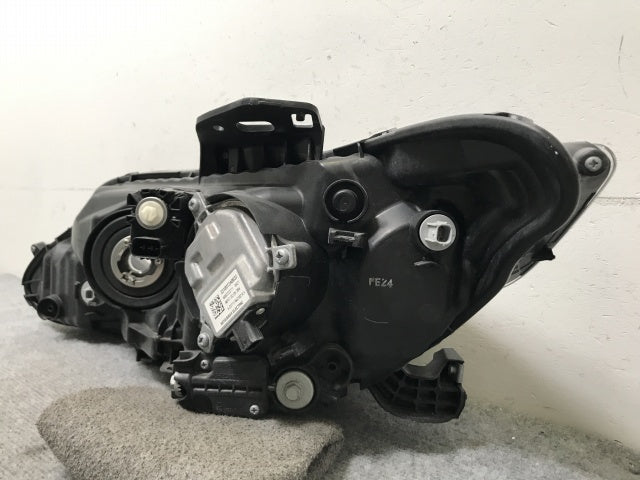 ジェイド FR4/FR5 純正 前期 右 ヘッドライト/ランプ LED レベライザー 刻印J1 STANLEY W2345 ホンダ(135380)