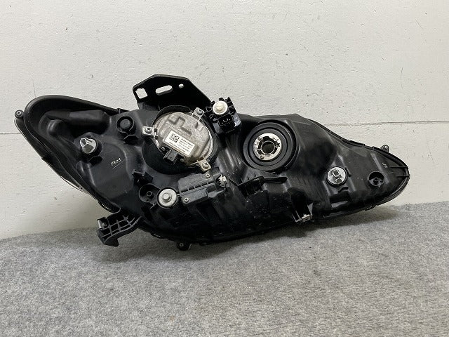 ジェイド FR4/FR5 純正 前期 左 ヘッドライト/ランプ ハロゲン レベライザー 刻印J1 STANLEY W2345 ホンダ(135382)