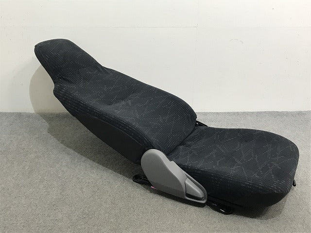新車取り外し!ダイナ/トヨエース/デュトロ/カムロード 平成23年7月~ 標準車 1.5t 純正 運転席シート/ドライバーシート トヨタ(135490)