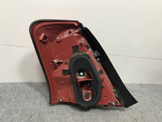 クラウン マジェスタ 200系/UZS207/URS206 純正 右 テールランプ/ライト/レンズ LED STANLEY 30-362 81551-30A21 トヨタ(135567)