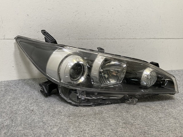 ウィッシュ 20/ZGE20G/ZGE25G/ZGE20W/ZGE22W/ZGE25W 純正 後期 右 ヘッドライト キセノン HID レベ AFS無 刻印2 68-16 81145-68100(135589)