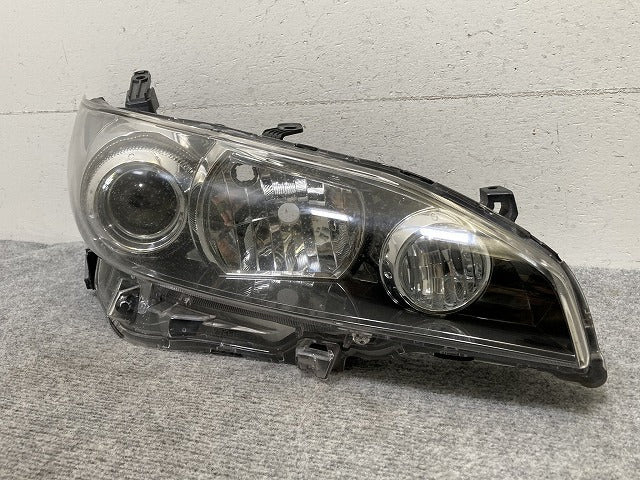 ウィッシュ 20/ZGE20G/ZGE25G/ZGE20W/ZGE22W/ZGE25W 純正 後期 右 ヘッドライト キセノン HID レベ AFS無 刻印2 68-16 81145-68100(135589)