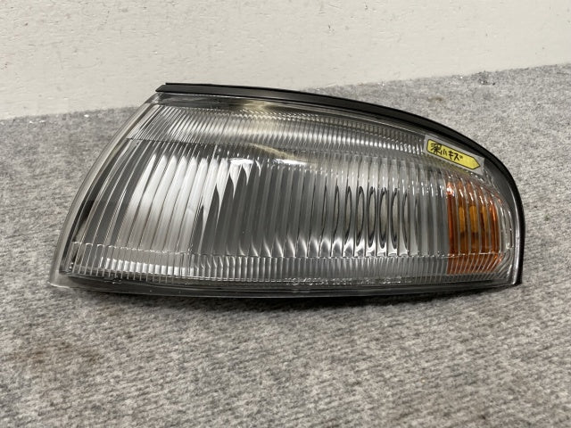 新品!カリーナ AT192/AT190/AT191/ST190/ST195/CT190/CT195 純正 左 ウィンカー/コーナーランプ ハロゲン 20-317 81621-20570(135654)