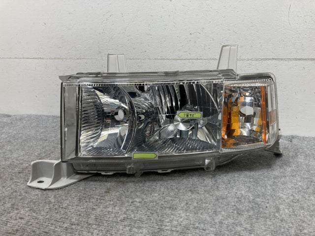 ビービー/bB NCP30/NCP31 純正 後期 左 ヘッドライト/ランプ キセノン HID レベライザー KOITO 52-119 81185-52500 トヨタ(135659)