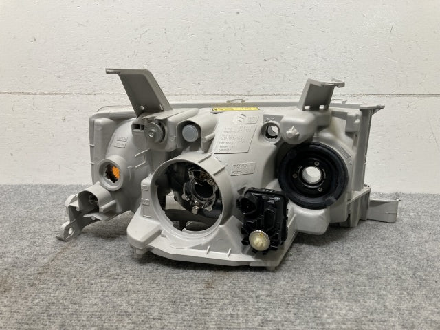ビービー/bB NCP30/NCP31 純正 後期 左 ヘッドライト/ランプ キセノン HID レベライザー KOITO 52-119 81185-52500 トヨタ(135659)