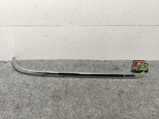 新品!パサート 3B/2001-2005 純正 右 リア バンパーメッキモール 3B9 807 460 3B98074602ZZ メッキ フォルクスワーゲン(135671)