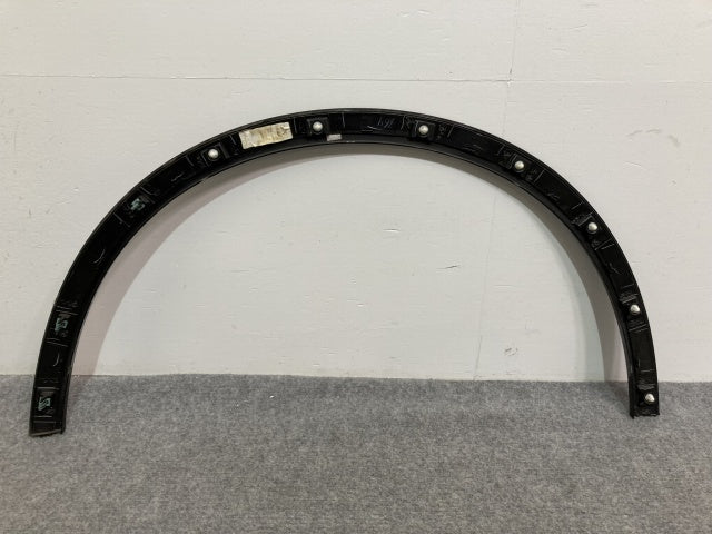 XT5 C1系 純正 右 フロント フェンダーアーチモール/オーバーフェンダー AMW04169 ブラック メタリック キャデラック(135677)