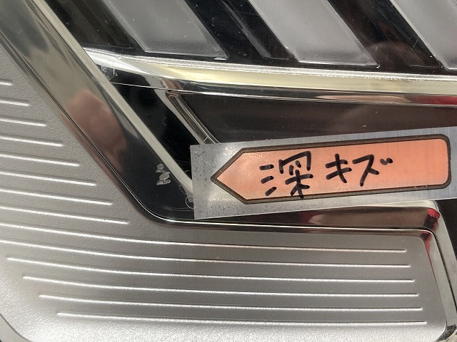 A8(D5) F8 純正 前期 右 ヘッドライト/ランプ LED レーザー/Laser 4N0.941.086.A/4N0941086A 4N0941114A アウディ(135681)