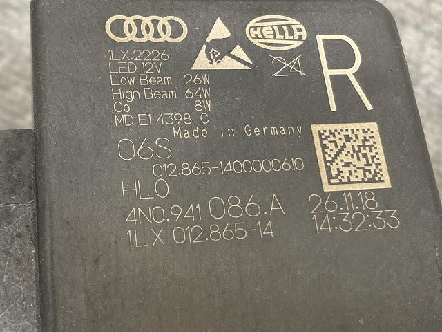 A8(D5) F8 純正 前期 右 ヘッドライト/ランプ LED レーザー/Laser 4N0.941.086.A/4N0941086A 4N0941114A アウディ(135681)