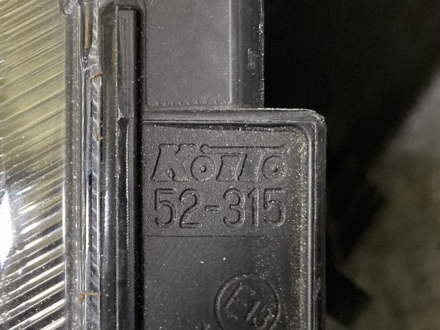アクア/AQUA NHP10 純正 後期 右 ヘッドライト/ランプ LED レベライザー 刻印G KOITO 52-315 トヨタ(135683)