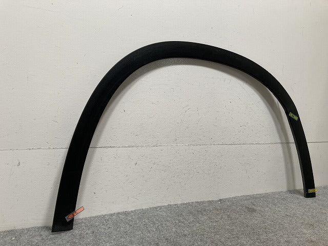 GLAクラス X156 純正 右 フロント フェンダーアーチモール/オーバーフェンダー A156 885 24 22 素地 メルセデスベンツ(135695)