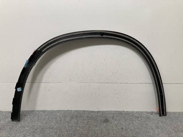 GLAクラス X156 純正 右 フロント フェンダーアーチモール/オーバーフェンダー A156 885 24 22 素地 メルセデスベンツ(135695)
