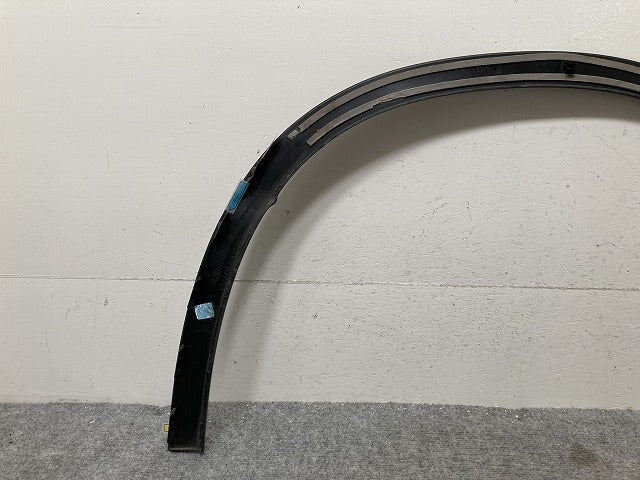 GLAクラス X156 純正 右 フロント フェンダーアーチモール/オーバーフェンダー A156 885 24 22 素地 メルセデスベンツ(135695)