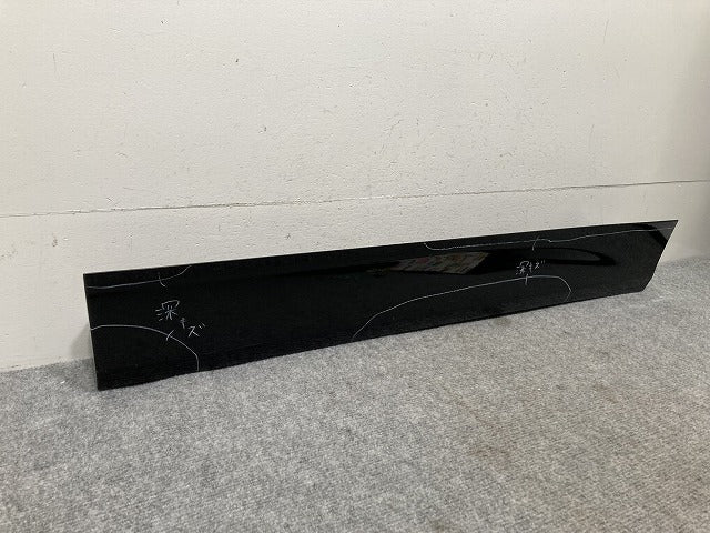 ヴォクシー/ノア 90系/ZWR90W/ZWR95W/MZRA90W/MZRA95W 純正 右 フロントドア サイドパネル 76903-V1010 アティチュードブラックマイカ 218(135697)