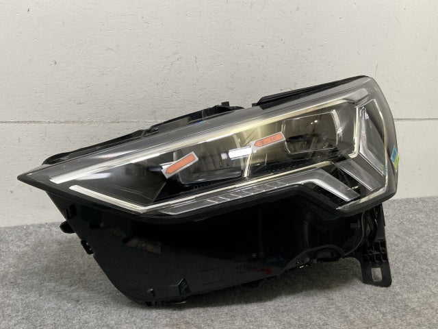 Q3 F3系 純正 左 ヘッドライト/ランプ LED 83A.941.033.A/83A941033A アウディ(135698)