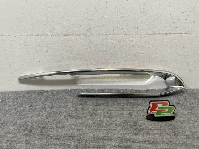 新品!5シリーズ F10/F11 純正 右 フォグランプ ガーニッシュ 5111 7 331 768 51117331770 メッキ BMW(135704)