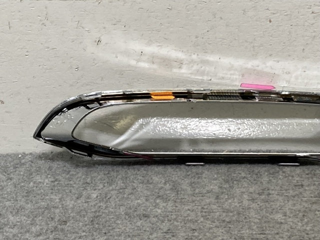 新品!5シリーズ F10/F11 純正 右 フォグランプ ガーニッシュ 5111 7 331 768 51117331770 メッキ BMW(135704)