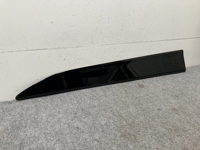 新車取り外し!クラウン/クロスオーバー TZSH35/AZSH35 純正 左 フロント サイド ドア ガーニッシュ 75732-30611 ブラック ソリッド トヨタ(135728)