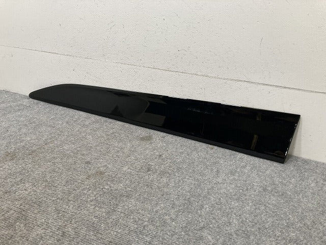 新車取り外し!クラウン/クロスオーバー TZSH35/AZSH35 純正 左 フロント サイド ドア ガーニッシュ 75732-30611 ブラック ソリッド トヨタ(135728)