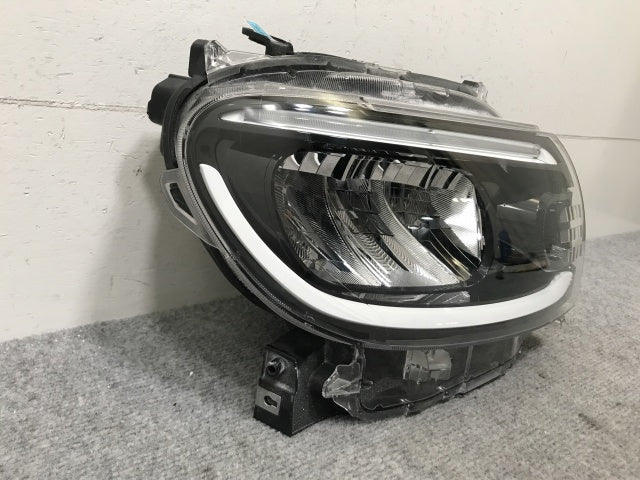 タント/シフォン LA650S/LA660S/LA650F/LA660F 純正 右 ヘッドライト LED レベライザー 刻印01 KOITO 100-69074 81130-B2700(135756)