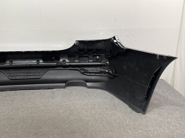 新品!5シリーズ E60 純正 リア バンパー 5112 7 178 174-04/51127178174 シルバー メタリック BMW(135760)